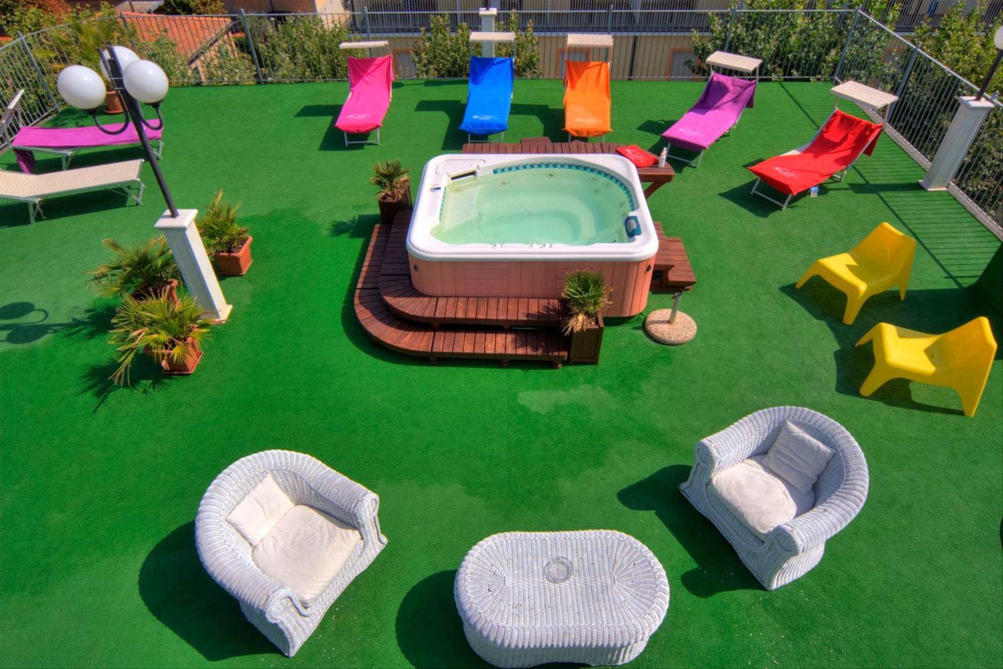 Residence Divina Римини Экстерьер фото