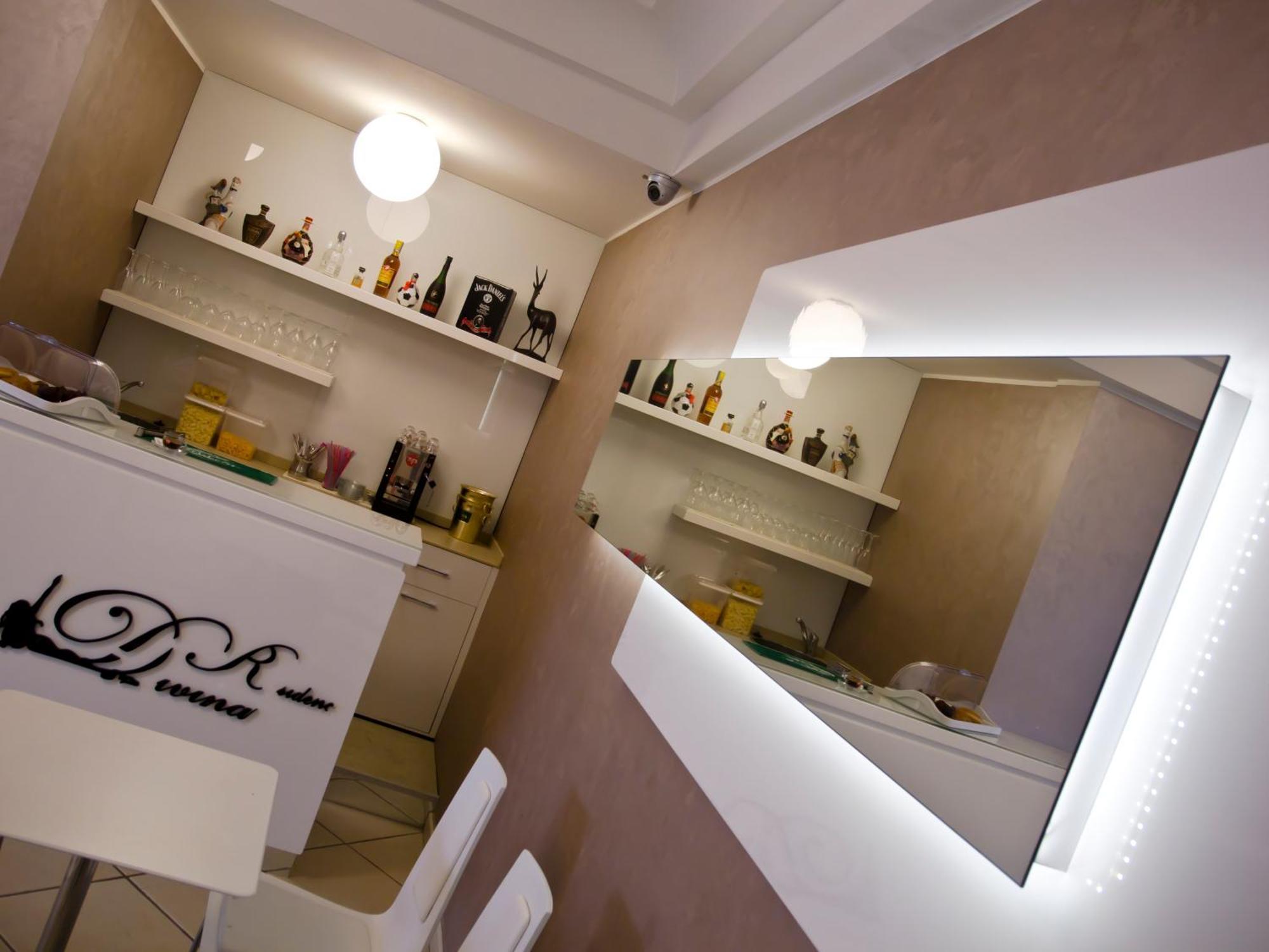 Residence Divina Римини Экстерьер фото