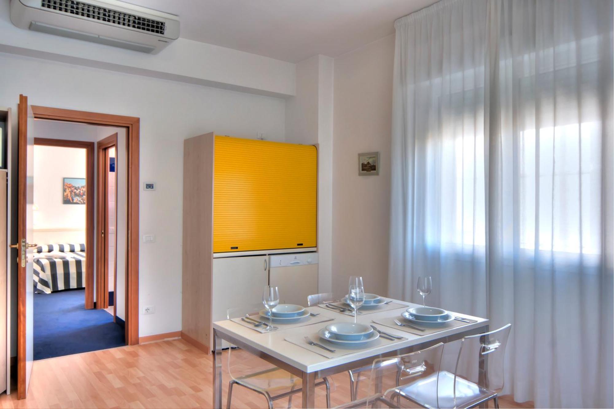 Residence Divina Римини Экстерьер фото