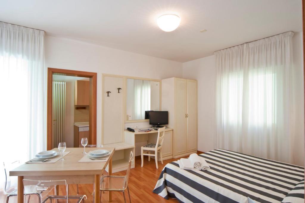 Residence Divina Римини Номер фото
