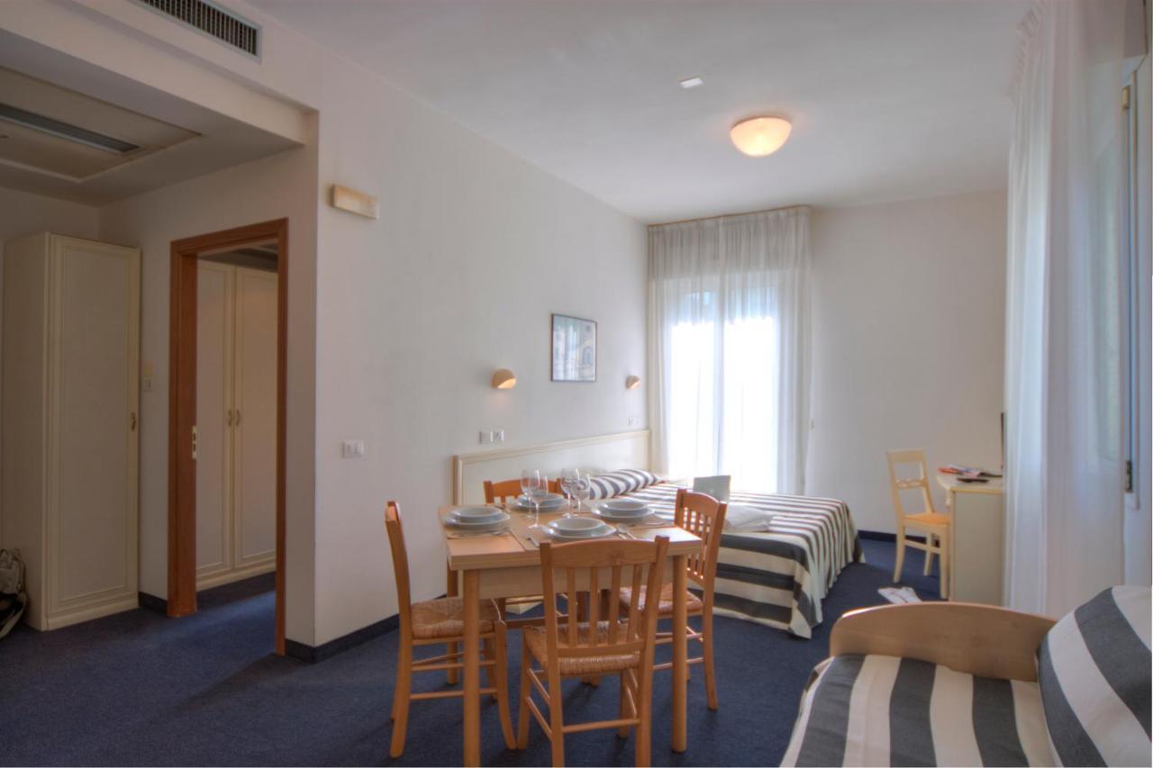 Residence Divina Римини Номер фото